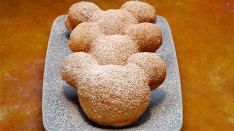 Video How Mickey Mouse Shaped Beignets Are Made At Disneyland Park Disney Parks Blog