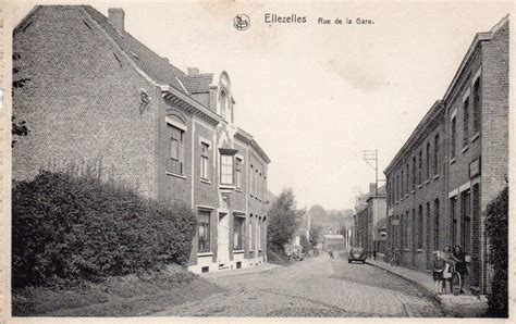 La Rue De La Gare à Ellezelles Sur Une Carte Postale Ancienne