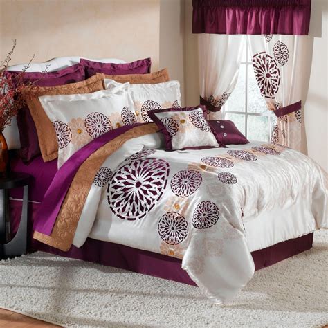 Best king sized comforter sets. Teen colorful bedspreads - DecorLinen.com.