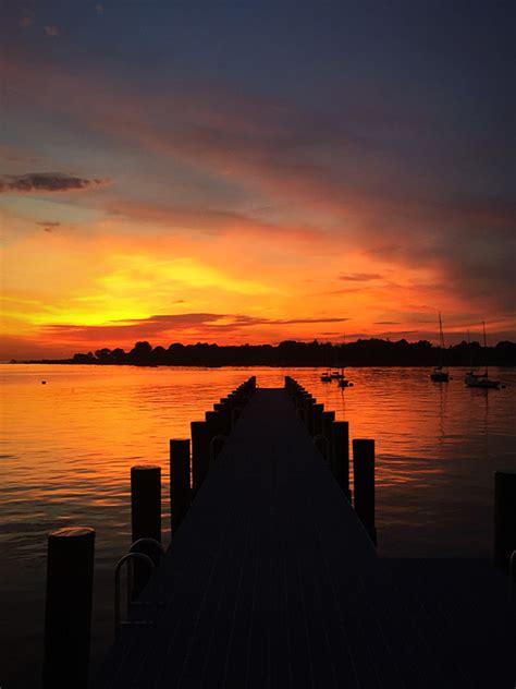 Dock Sunset Inn At Stonington