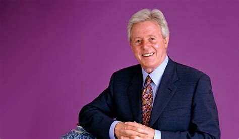 Michael Aspel Obe His Age Career And Children Leisure Yours