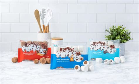 Cookies N Crème Stuffed Marshmallows Exist And They Ll Take Your S Mores To The Next Level