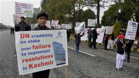 Thousands In Pakistan Mark Kashmir Solidarity Day