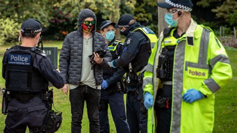 melbourne anti lockdown protests see three people arrested