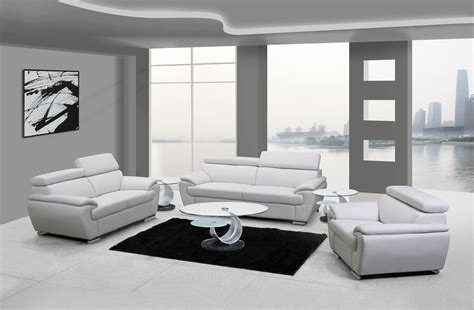 Whiteline contemporary modern giovanni faux leather sofa bed with stainless steel legs, white. 4571 Modern Living Room Set in White Leather by United