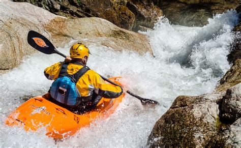 A Beginners Guide To Whitewater Kayaking Wetsuit Outlet Blog