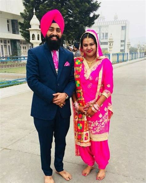 Newly Wedded Punjabi Jodi Girl Couple Punjabi Couple Bridal
