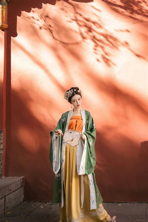 pin by mạn Âm các 漫音閣 on nữ [ hán phục ] chinese wedding dress traditional traditional