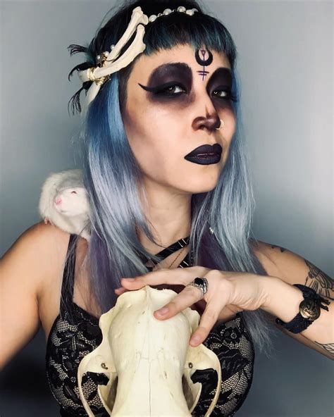 Queen Of Bones 💀👑 Celebrating The Beauty In All Things The Odd The