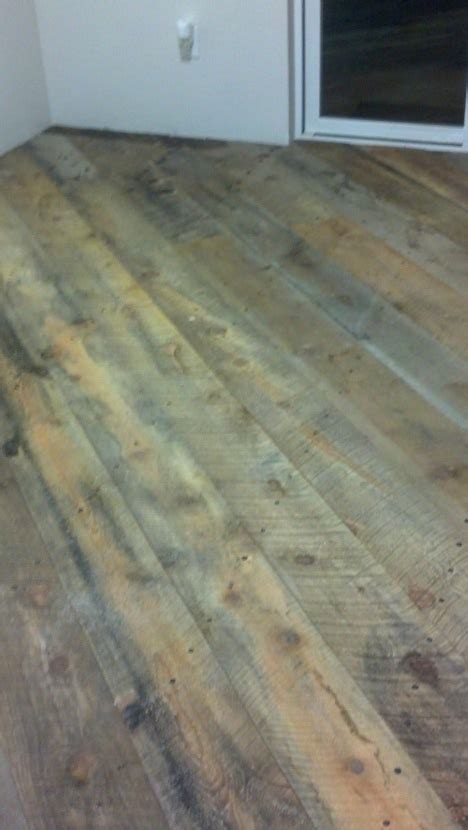 Wood floors wood floors, depending on their age, type and construction, tend to move and flex, which is an undesirable condition for installation of typically epoxy and other resinous flooring systems. Clear Epoxy Coating Over Wood Substrate