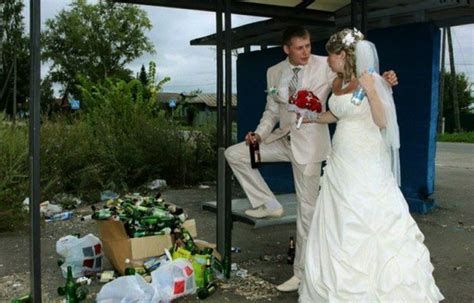 Свадьба по деревенски 15 нелепых свадебных фото сделанных где то в