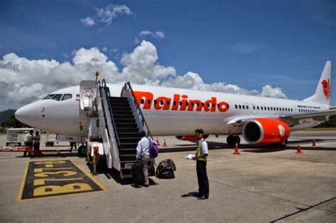 Garuda indonesia berhak untuk menolak penumpang yang tidak sesuai persyaratan dan terbebas dari tuntutan hukum. Khabarkini: Penerbangan Malindo Air Tergendala Akibat 'Bom'