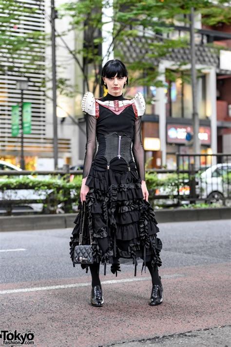 Harajuku Street Style W Una Burke Leather Armour UN D Top Corset Alexander McQueen LIMI Feu