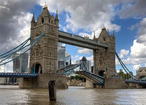 Londons Famous Tower Bridge Gets Stuck In An Open Position The