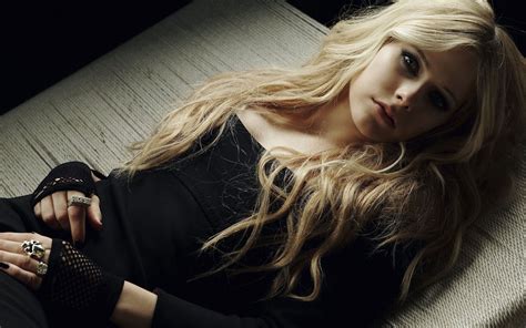 Music Avril Lavigne Hd Wallpaper