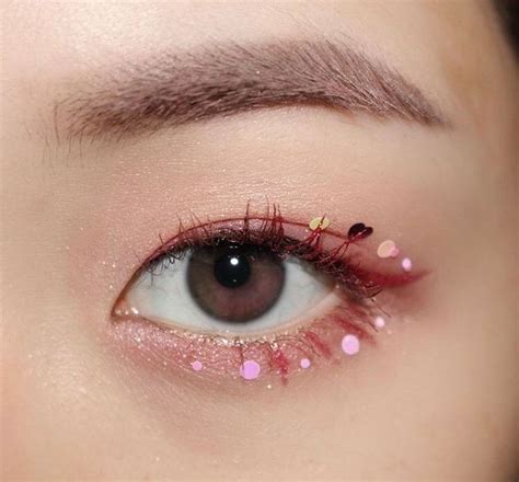 Pin By On Looks Sparkle Eye Makeup Eye Makeup Korean Eye Makeup