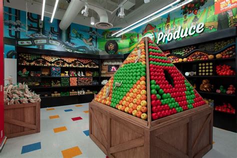 This Psychedelic Grocery Store In Las Vegas Takes Immersive Art To A