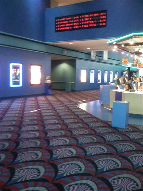 Edgewater is a borough located along the hudson river in bergen county, new jersey, united states. Edgewater Multiplex Cinemas in Edgewater, NJ - Cinema ...
