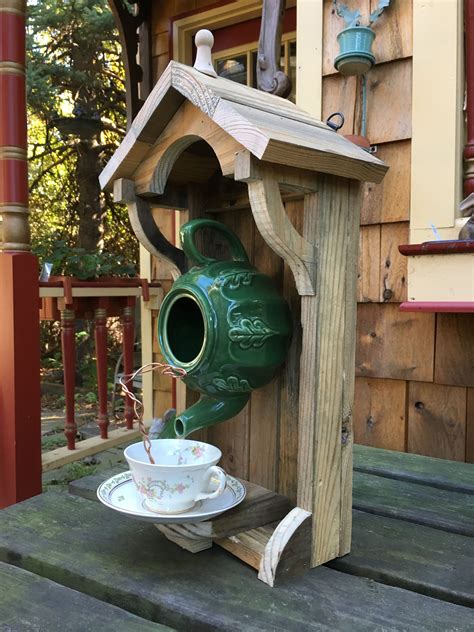 teapot birdhouse from an old palette and a teapot teapot birdhouse bird house kits bird