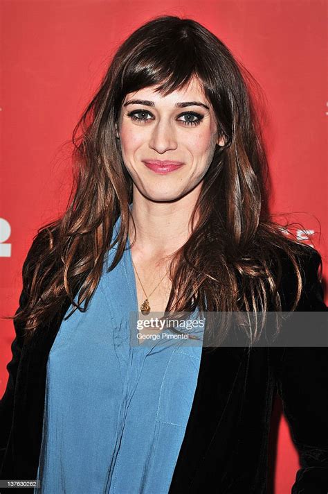 Actress Lizzy Caplan Attends The Bachelorette Premiere During The News Photo Getty Images