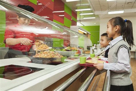 School Children Standing In Line In School Cafeteria — Stock Photo