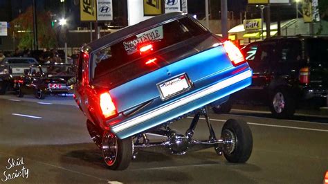 Lowriders Hopping And Bouncing At Van Nuys Cruise Night Youtube