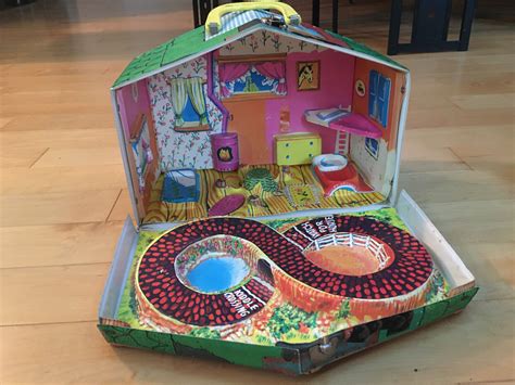 Vintage 1960s Mattel Liddle Kiddles Klub Doll House Case With Yellow