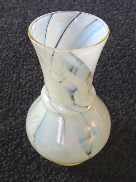 Item 725 Ilguciems Glass Factory Vase H 11 5 Cm Auction 107 Classic Art Gallery Antonija