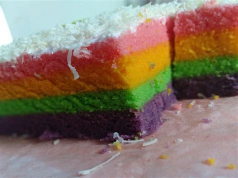 Udah Pernah Bikin Cake Ini Bunda Ini Dia Resep Rainbow Cake Kukus Yang