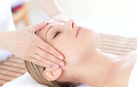 Massage Facial Et Crânien