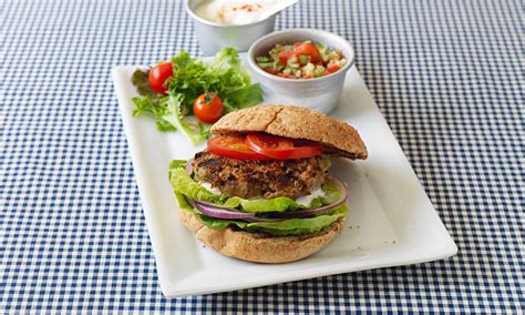 Ground beef, kosher salt, freshly ground black pepper, vegetable oil, cheese, hamburger buns, topping of your choice. Beefburger | Diabetes UK