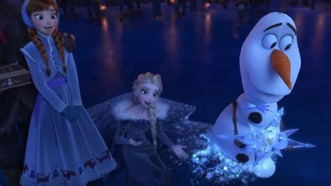 Elsa And Anna Are Back Your First Listen To The Songs From Olaf S Frozen Adventure