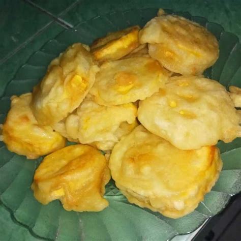 Kupas tela lalu potong2 agak tipis dan cuci bersih · haluskan kunyit dan garam · masukan terigu dalam wadah, takaran secukupnya aja sesuai dg tela . Bumbu Tela Goreng Tepung / Bumbu tabur yang sudah kita ...