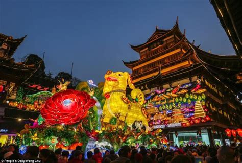 The lunar calendar is associated with the movement of the moon, which usually defines traditional festivals like the chinese new year (spring. The Year of the Dog: Chinese celebrate 2018 Lunar New Year ...