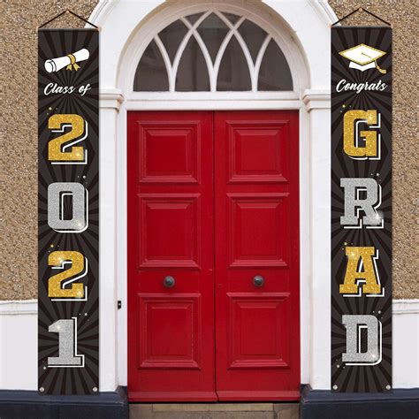 Whaline Congrats Grad Door Sign 2021 Graduation Porch Sign Class Of