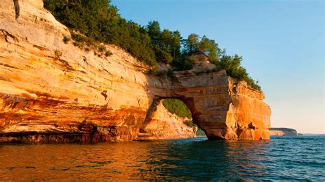 Pictured Rocks National Lakeshore Die Farbenfrohe Felsformation Am