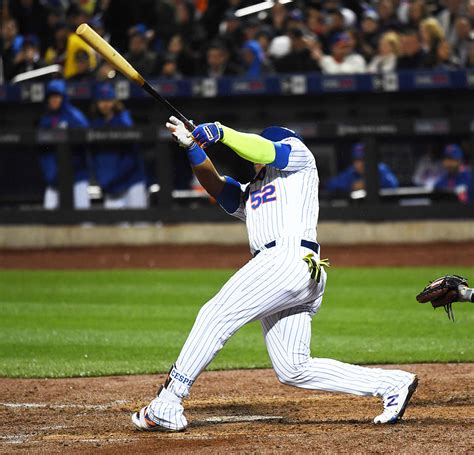 New York Mets Yoenis Cespedes Grand Slam Home Run In The Third Gold