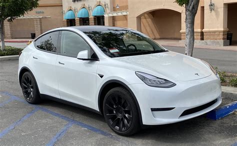 Quick Compare 2020 Tesla Model 3 Vs Model Y After 3000 Price Cut