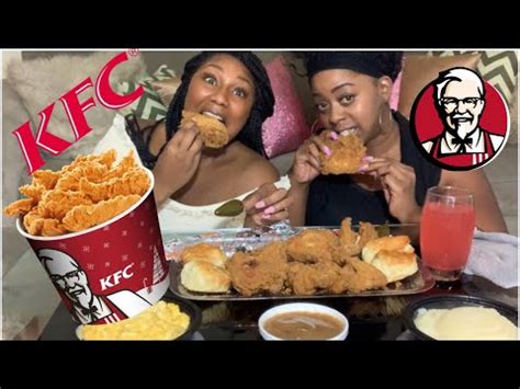 Chickens have better vision than humans. KFC FRIED CHICKEN MUKBANG | EATING SHOW - YouTube