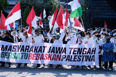 Aksi Solidaritas Masyarakat Semarang Dukung Palestina Politik