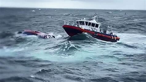 Fishing Boat Capsized In Strong Waves All 12 Rescued Teller Report