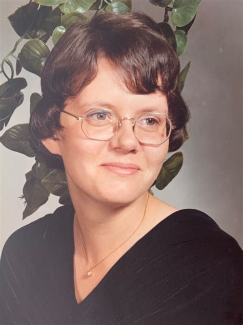 Obituary For Pamela Pam J Chmielewski Miller Plonka Funeral Home Inc