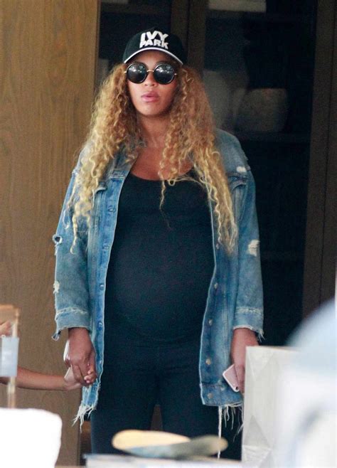 Beyoncés 2017 Maternity Looks Instyle