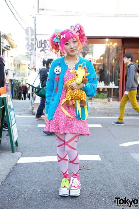 Kumamikis Pink And Orange Hair Sweet Accessories And Platforms In Harajuku Harajuku Fashion
