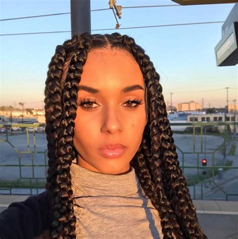 And i mean here, first of all, big, full and rich box braids, giving you that special effortlessly presentable look, so precious especially through the summer months. Beautiful @breahhicks - Black Hair Information