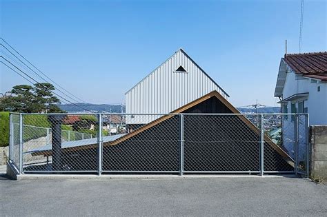 Ninkipen Adds Extension To Their House 4n Project In Japan 建築 境内 東京 銀座