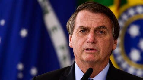 Bolsonaro Sanciona Lei Que Transforma Stalking Em Crime