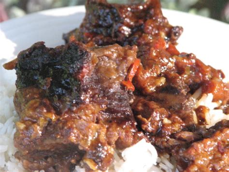 William Sonoma Tagine Red Wine-Braised Short Ribs Recipe ...
