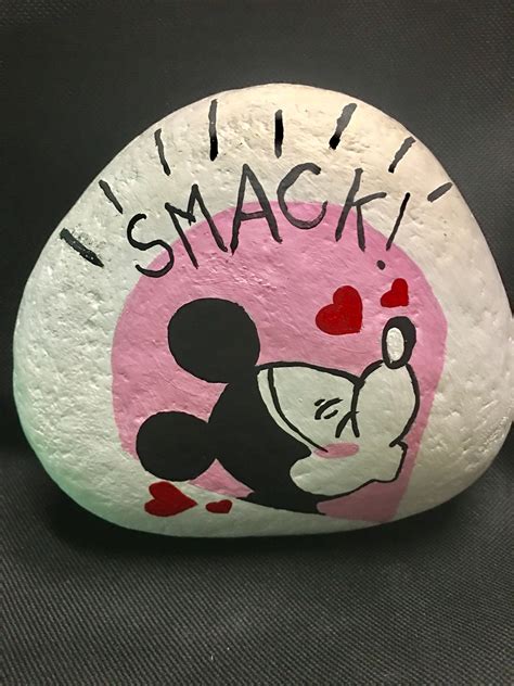 Valentine Painted Rocks 21 With Images Paw Painting Painted Rocks