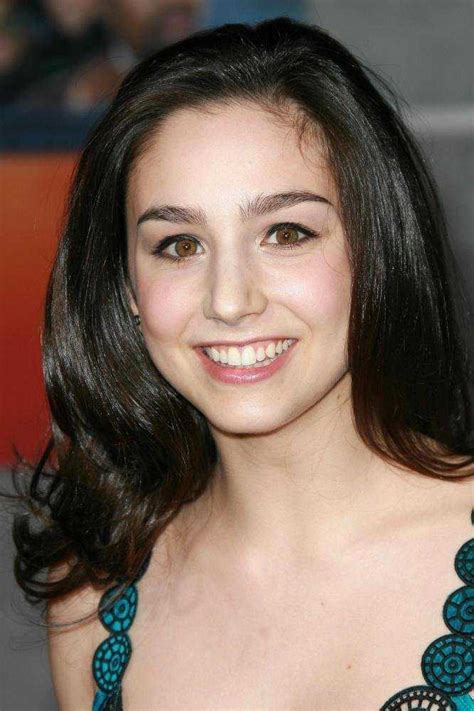 Molly Ephraim Nude Pictures Present Her Magnetizing Attractiveness